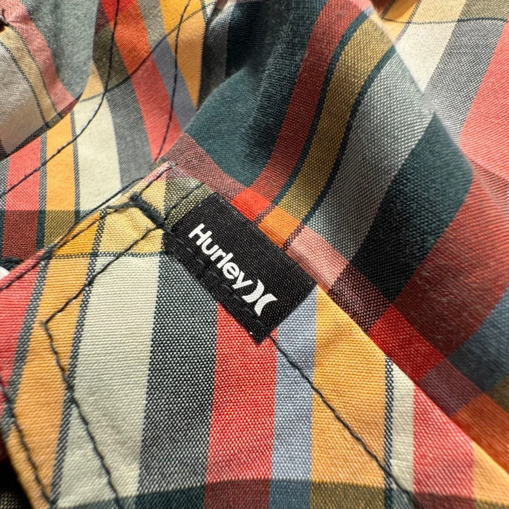 Hurley Shirt Mens S Multicolor Plaid Cotton Western Surf Casual Beach Outdoor